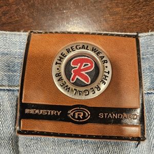 Reagal wear jeans 36x32 fits like a 38